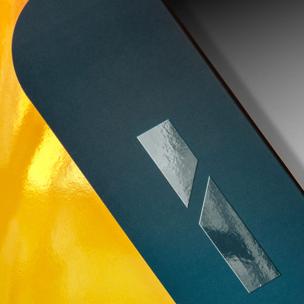 AMd_BrandWEB_ADIRA-Macro01